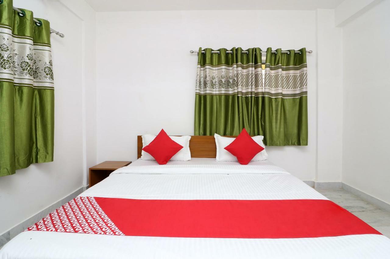 כלכותה Oyo 30269 Amar Raj Inn מראה חיצוני תמונה